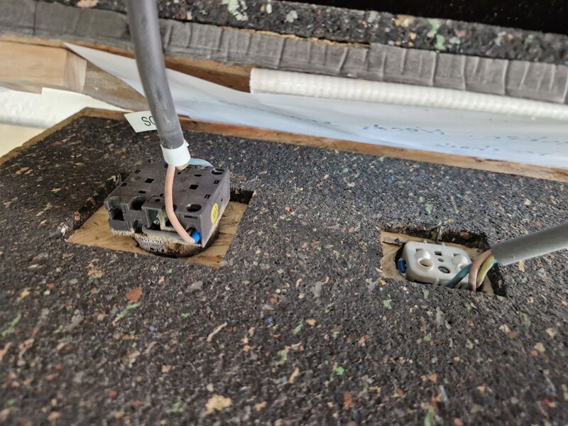 File:VacuumInside2.jpg