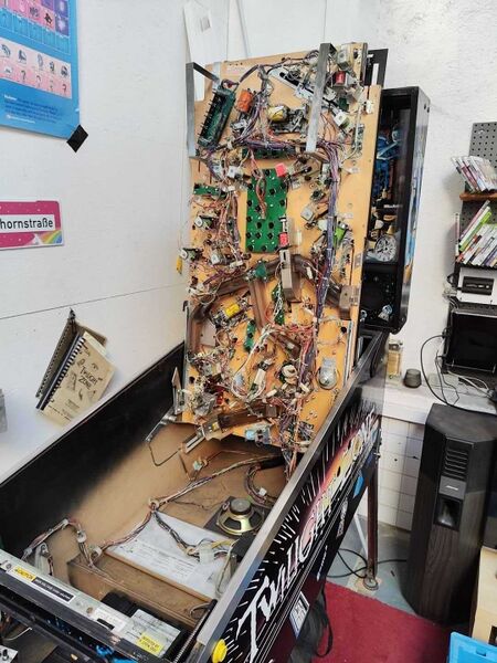 File:Pinball3.jpg