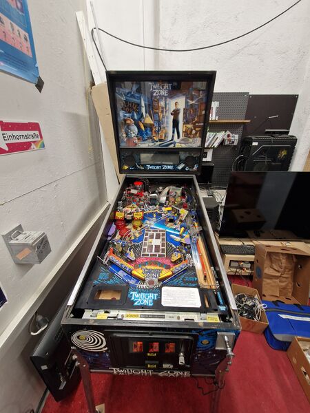 File:Pinball1.jpg