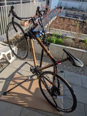 Bamboo bicylce buildup stis and hydraulic brakes.jpg